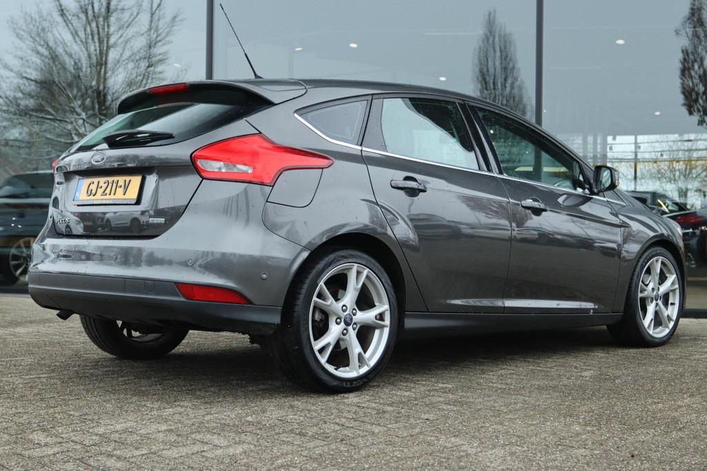 FORD FOCUS 1.0 TITANIUM ED. | XENON | WINTERPACK | NAVI | PD, 125 pk, Gebruikt, Leder en Stof, Origineel Nederlands