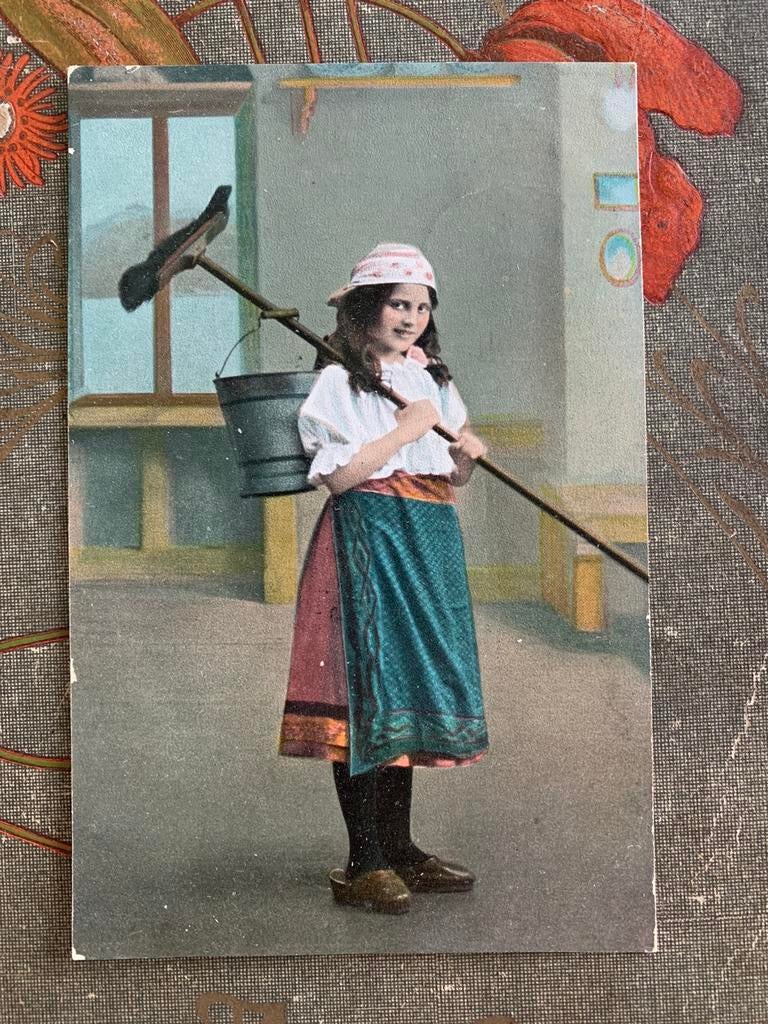 1909 Meisje met emmer en bezem (GG), Ophalen of Verzenden, Voor 1920, Gelopen, Kinderen