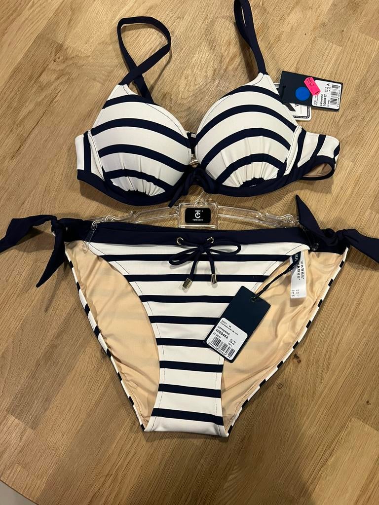 Marie Jo bikini 38/ 75A slip 42 NIEUW!! Nu €20,-, Ophalen of Verzenden, Nieuw, Bikini
