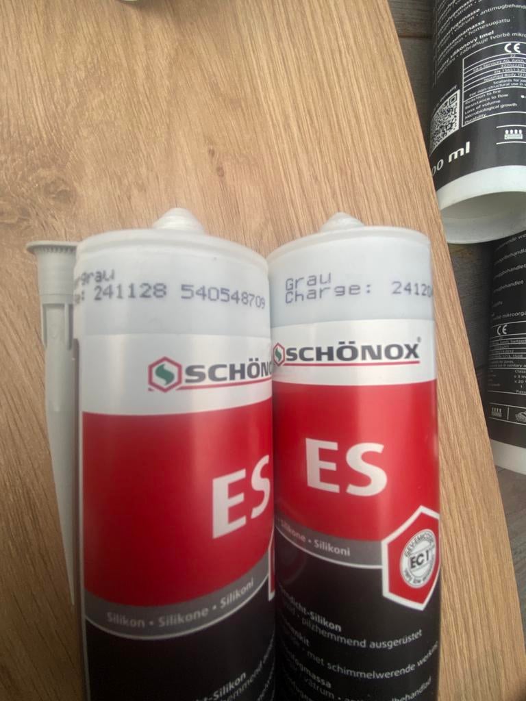 12 kokers schönox siliconen kit zilvergrijs, Minder dan 4 cm, Overige materialen, Nieuw, Ophalen of Verzenden