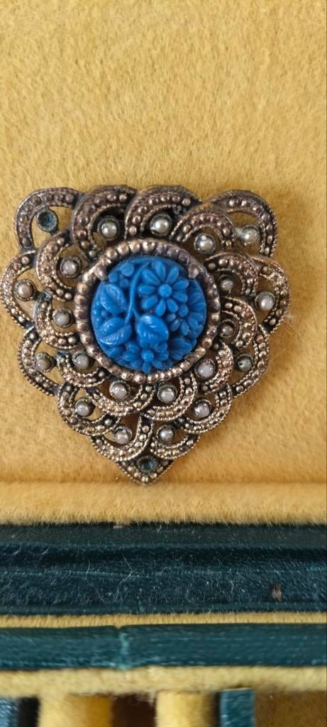 Broches., Sieraden, Tassen en Uiterlijk, Broches, Ophalen of Verzenden, Zo goed als nieuw, Overige kleuren, Overige materialen