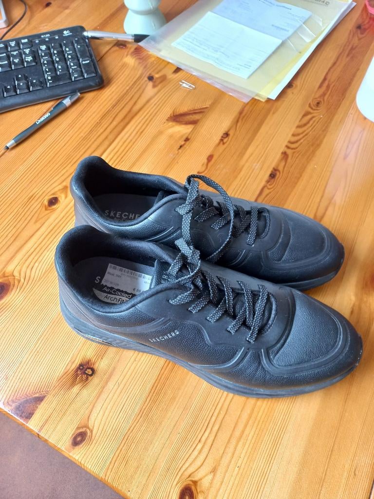 Sketchers Arch Fit, Ophalen, Zo goed als nieuw