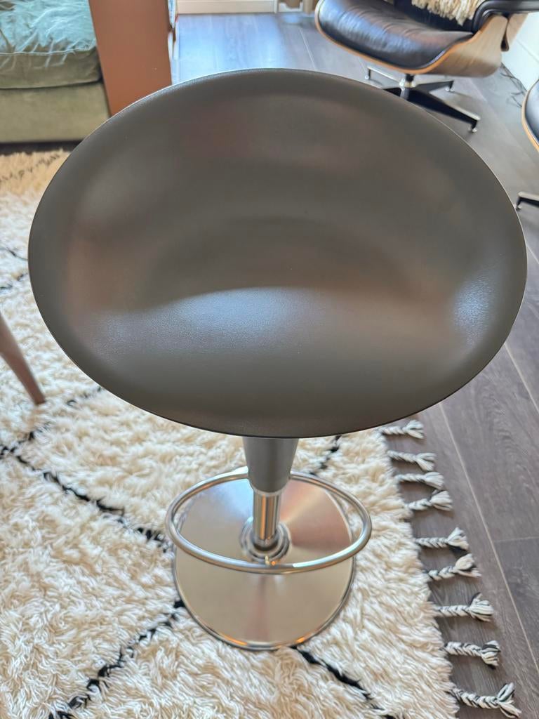 Bombo Magis barkrukken, grijs, 2 stuks, Ophalen, Kunststof, In hoogte verstelbaar, 60 tot 90 cm