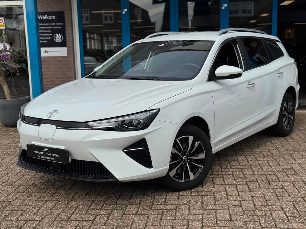 MG MG5 Electric Long Range Comfort 61 kWh 2024 AUT NAVI BTW!, Auto's, MG, Stof, Gebruikt, Zwart, 156 pk