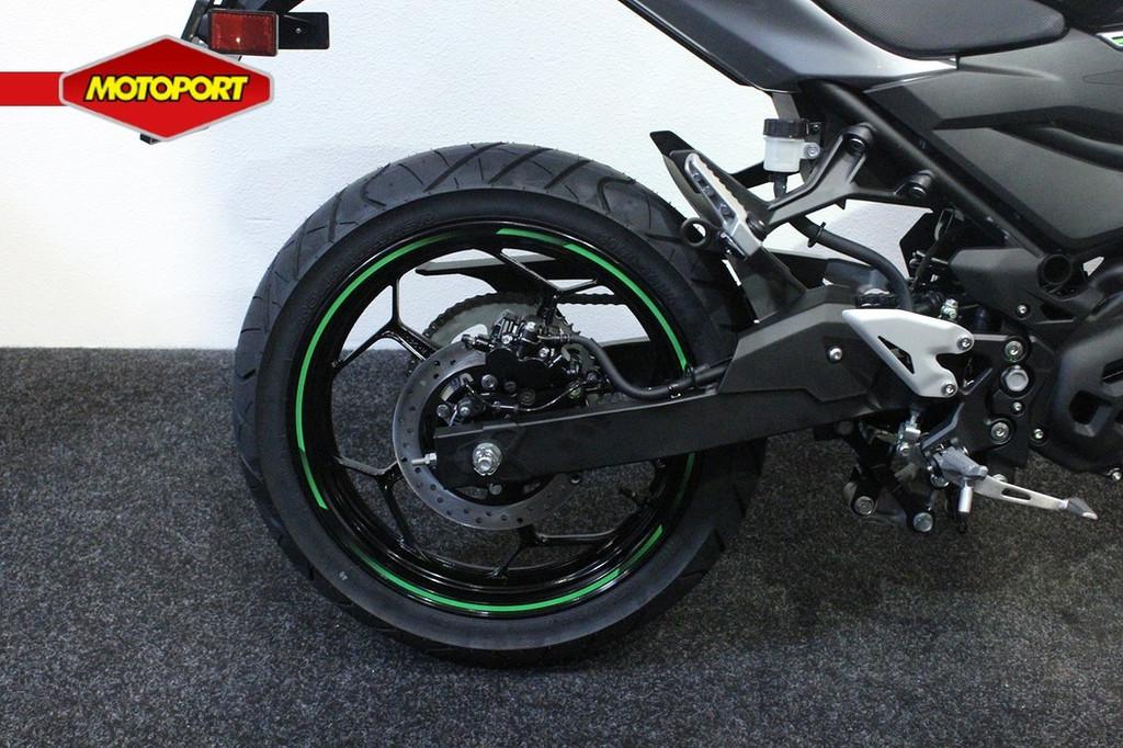 Kawasaki Z e-1 (bj 2024) - foto 3