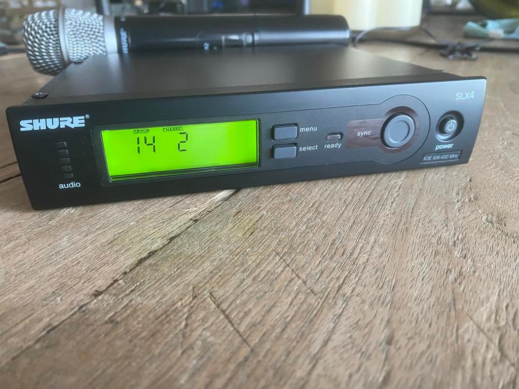 Shure SLX4 met Beta87C draadloze microfoonset - Topstaat, Ophalen of Verzenden, Zo goed als nieuw, Nvt, Zangmicrofoon