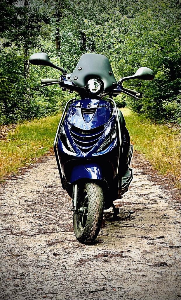 Piaggio Zip iget euro 4 2020, Fietsen en Brommers, Scooters | Piaggio, Gebruikt, Zip, Maximaal 45 km/u, Benzine, Ophalen