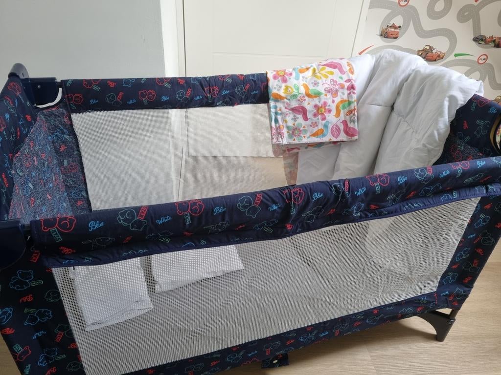 Campingbedje incl toebehoren, Kinderen en Baby's, Babywiegjes en Ledikanten, Ophalen, Gebruikt, Reisbedje