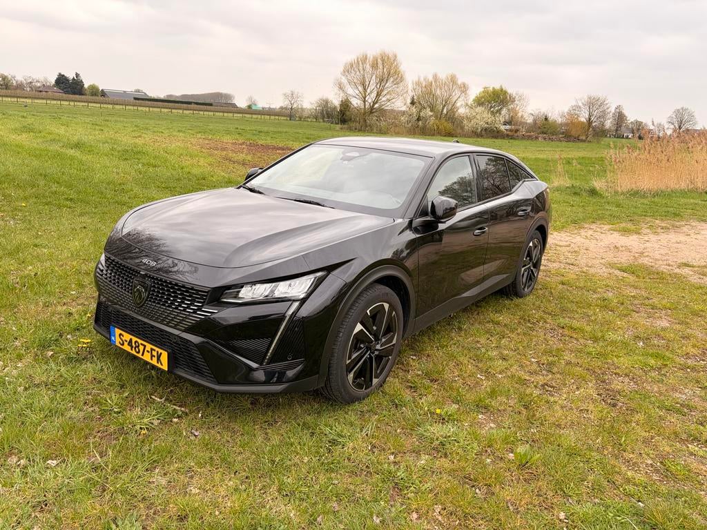 Peugeot 408 1.2 Puretech 130PK Eat8 2023 Zwart, 1367 kg, 1199 cc, Zwart, Origineel Nederlands