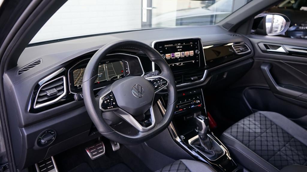 Volkswagen T-Roc R-Line 1.5 TSI BLACK STYLE-AUTOMAAT-ACC-CAM, Zwart, 4 cilinders, 150 pk, Bedrijf
