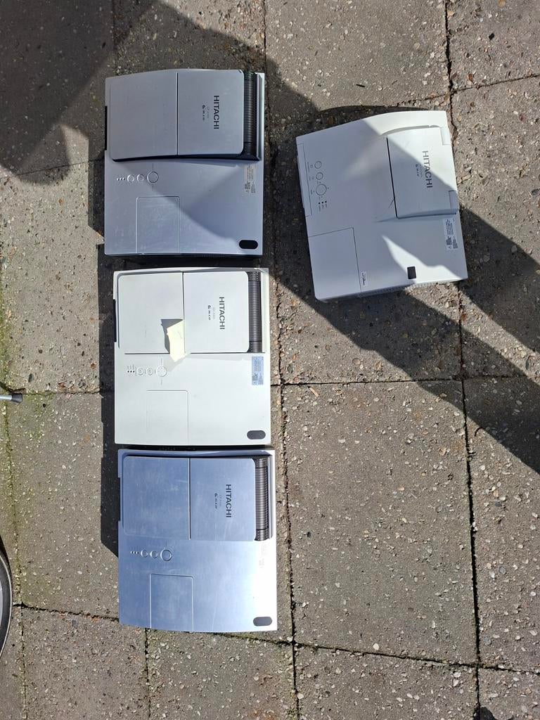 Partij Hitachi beamers - werkend, Gebruikt, Ophalen of Verzenden, LCD, Overige resoluties