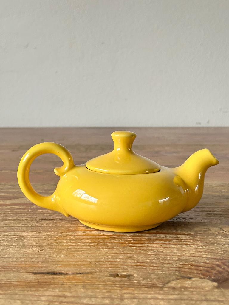 Koffiepot / theepot - keramiek - geel, Antiek en Kunst, Ophalen of Verzenden