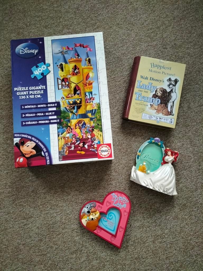 Veel disneyspulletjes o.a:kussen,beeldjes,glazen en meer, Verzamelen, Ophalen of Verzenden, Zo goed als nieuw, Beeldje of Figuurtje