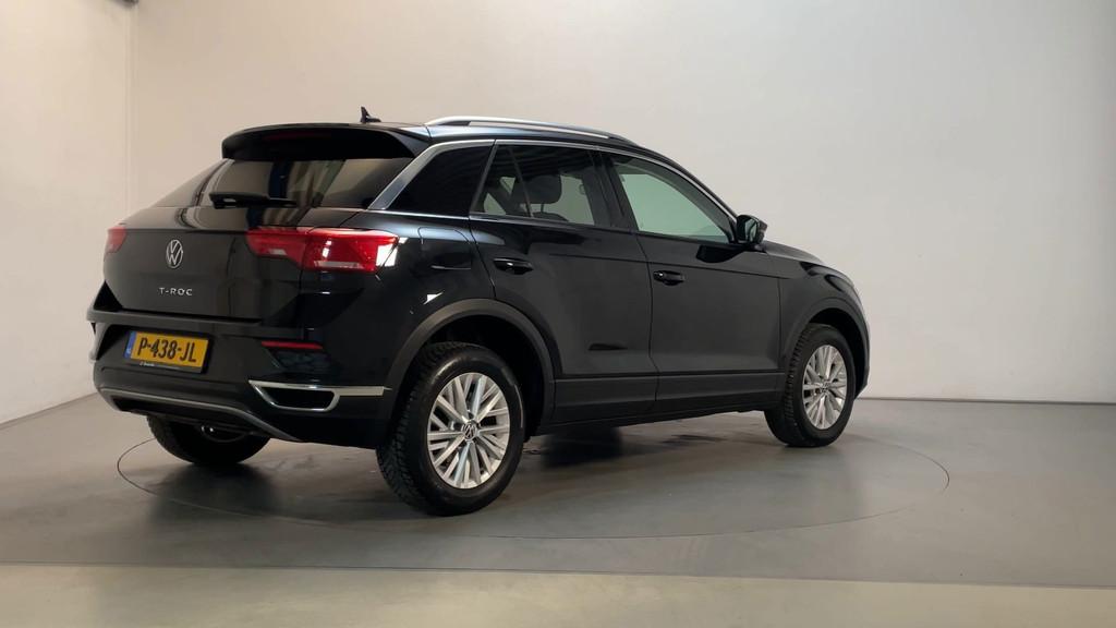Volkswagen T-Roc 1.0 TSI Style Business Camera Navigatie DAB, Voorwielaandrijving, Stof, Gebruikt, Met garantie (alle)