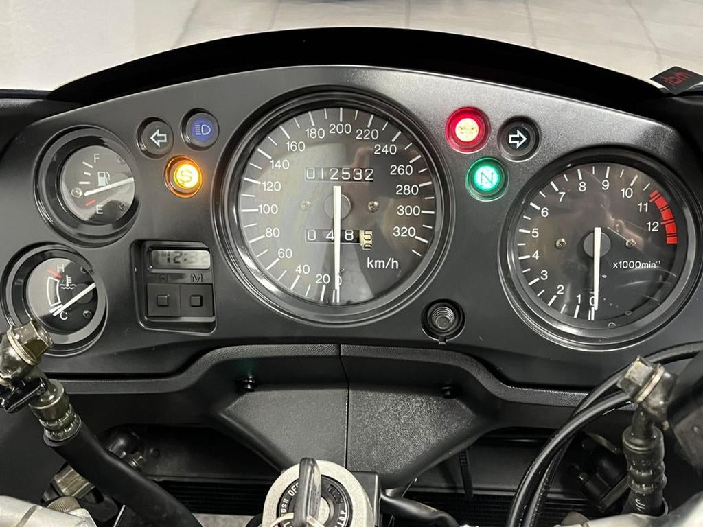 Honda CBR 1100 XX SUPER BLACKBIRD (bj 1998), HONDA, 4 cilinders, Motorrijbewijs A, Bedrijf