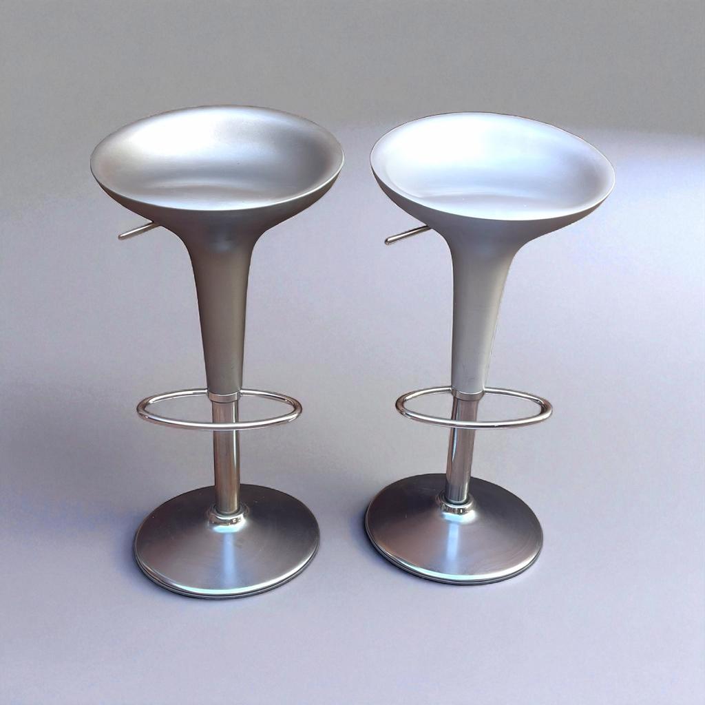 2x Magis Bombo designer barkruk, Ophalen, Gebruikt, 60 tot 90 cm, 2 krukken