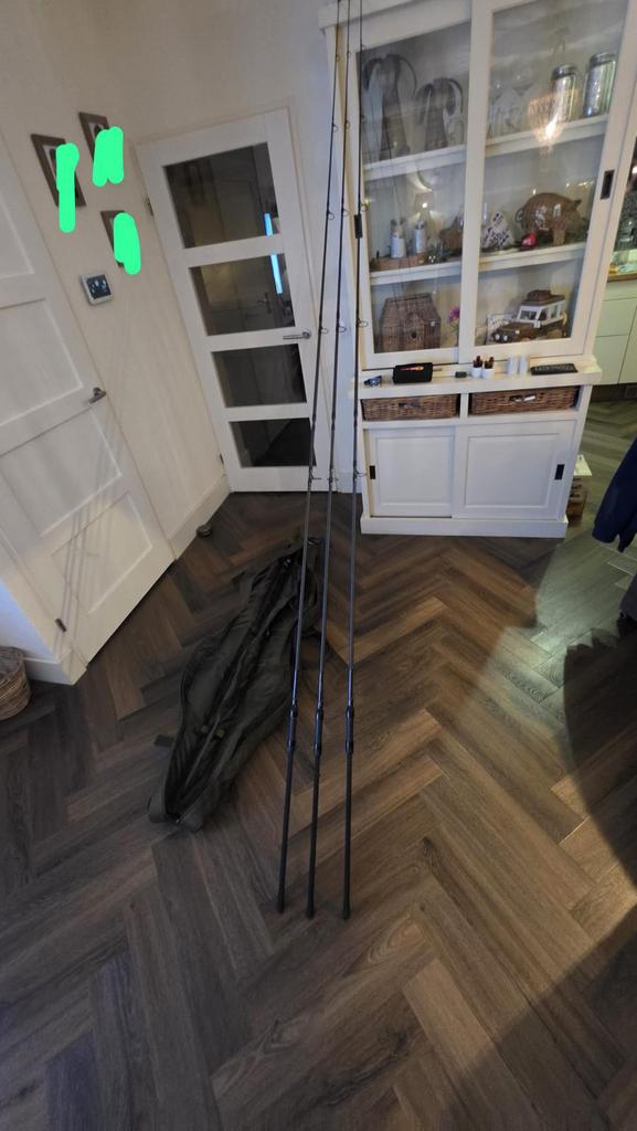 3 karperhengels met molens en foudraal, Watersport en Boten, Hengelsport | Karpervissen, Ophalen, Zo goed als nieuw