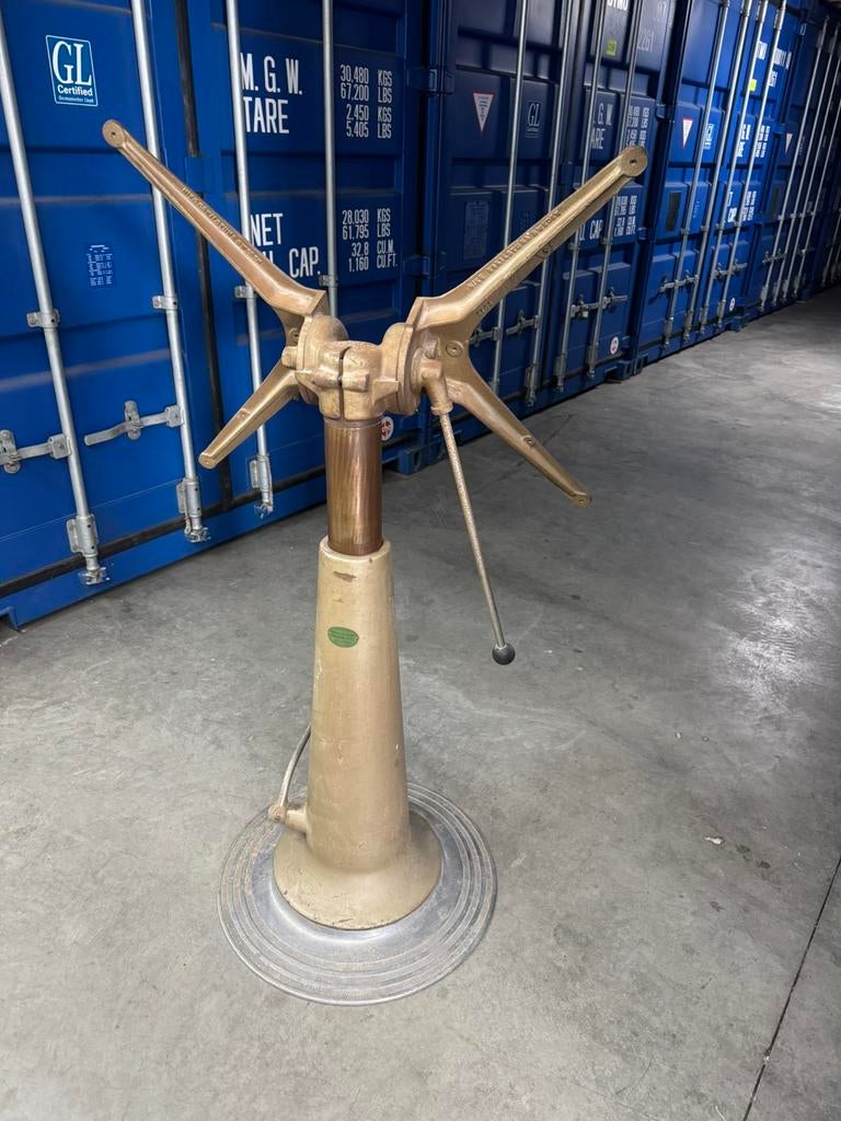 Nike Eskilstuna Sweden Industriële tekentafel onderstel, Ophalen