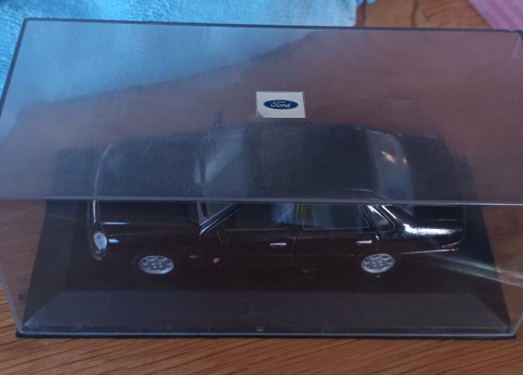 Zeldzame Ford Scorpio modelauto 1995 - Collectors item, Hobby en Vrije tijd, Modelauto's | 1:43, Zo goed als nieuw, Auto, Overige merken