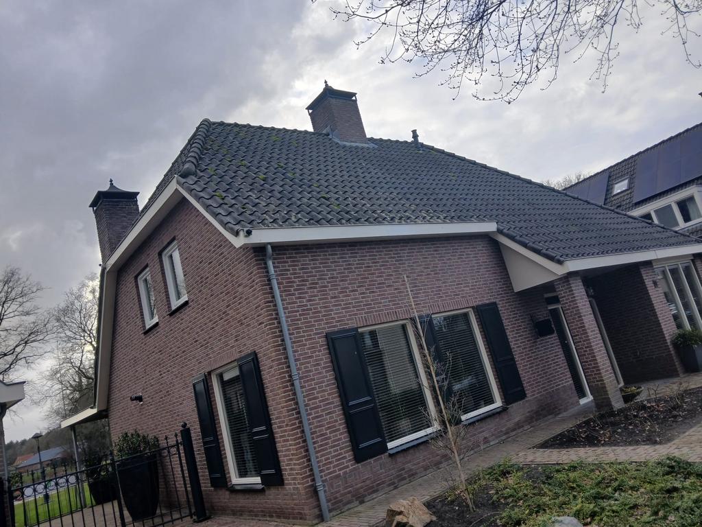 Te koop ovh dakpannen