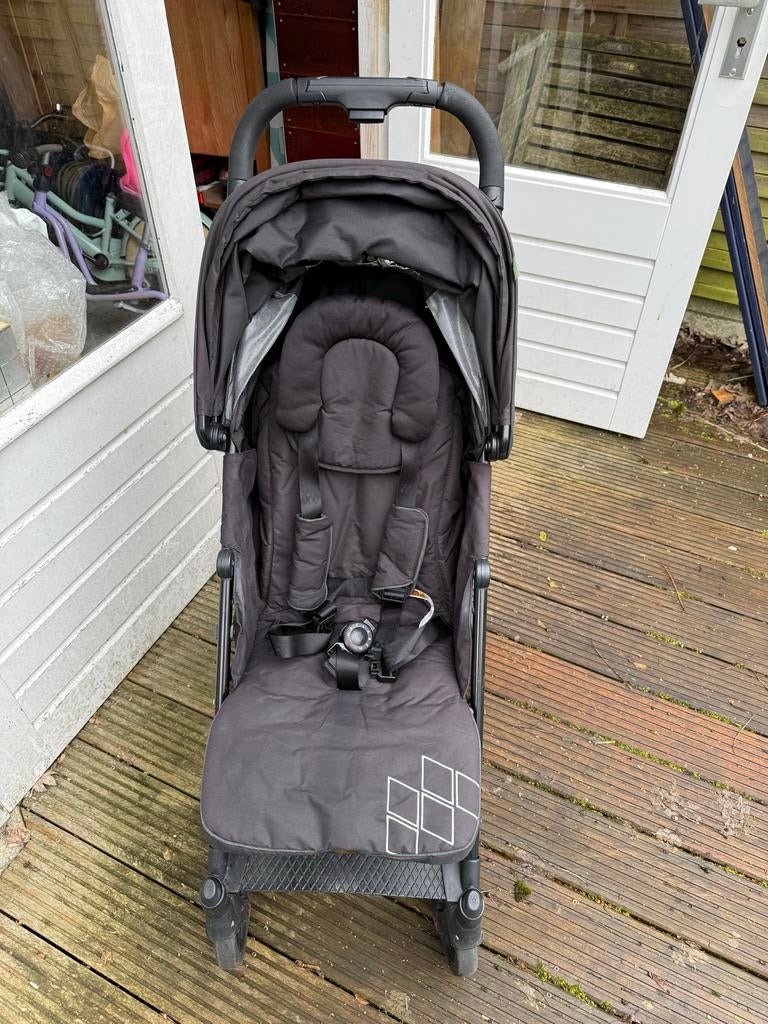 Maclaren Techno Arc buggy (zwart), Kinderen en Baby's, Buggy's, Zo goed als nieuw, Maclaren, Verstelbare rugleuning, Zonnekap