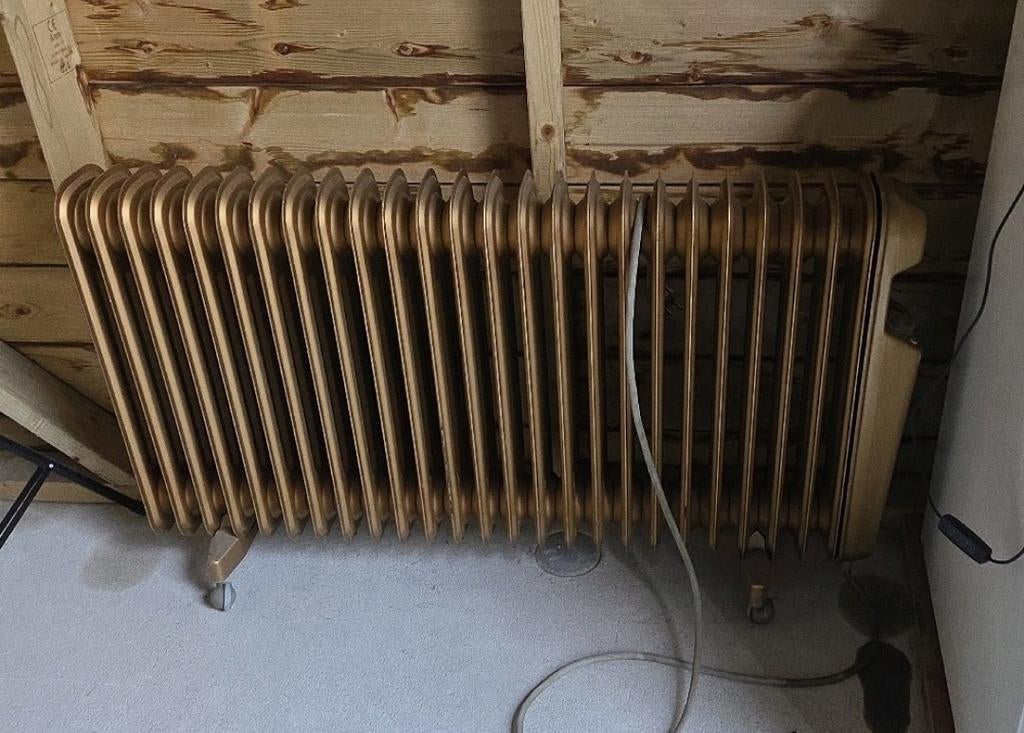 Krachtige Dimplex Oliegevulde Radiator - Goudkleurig, Doe-het-zelf en Verbouw, Ophalen, 30 tot 80 cm, Gebruikt, Radiator