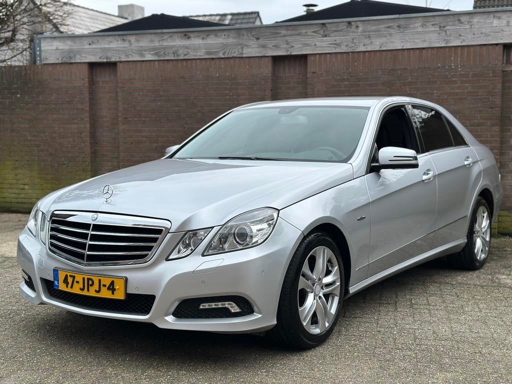 Mercedes-Benz E-Klasse E350cgi Sedan Aut7 2009 Grijs 185NAP✅, Auto's, Automaat, Achterwielaandrijving, 2000 kg, Origineel Nederlands