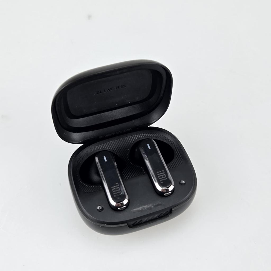 JBL Live Flex Earbuds Zwart, Samsung, Zo goed als nieuw, Support@Samsung.com, 129, Samsung-ro, Yeongtong-gu
Suwon-si, Gyeonggi-do 16677
South Korea