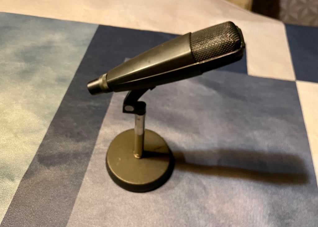 Sennheiser MD421U, Muziek en Instrumenten, Ophalen of Verzenden, Zo goed als nieuw, Instrumentmicrofoon