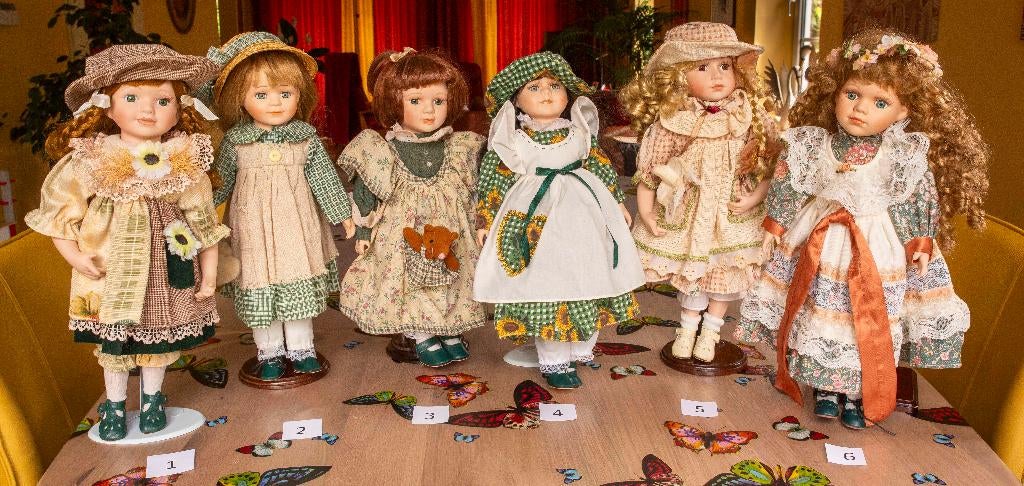 Sierpoppen, Verzamelen, Poppen, Ophalen of Verzenden, Zo goed als nieuw, Pop