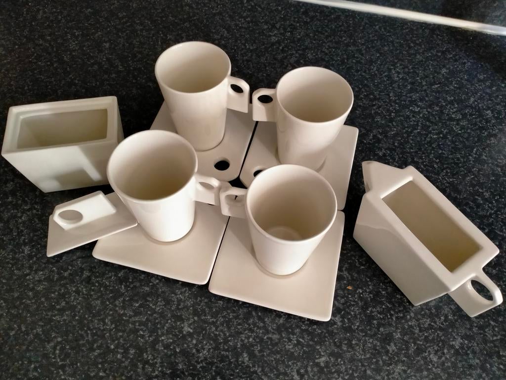 Koffie set 4x kop en schotels. + Melk kan+ suiker pot., Ophalen