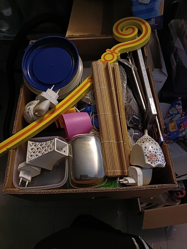 Gratis Diverse rommelmarkt spullen, Diversen, Ophalen