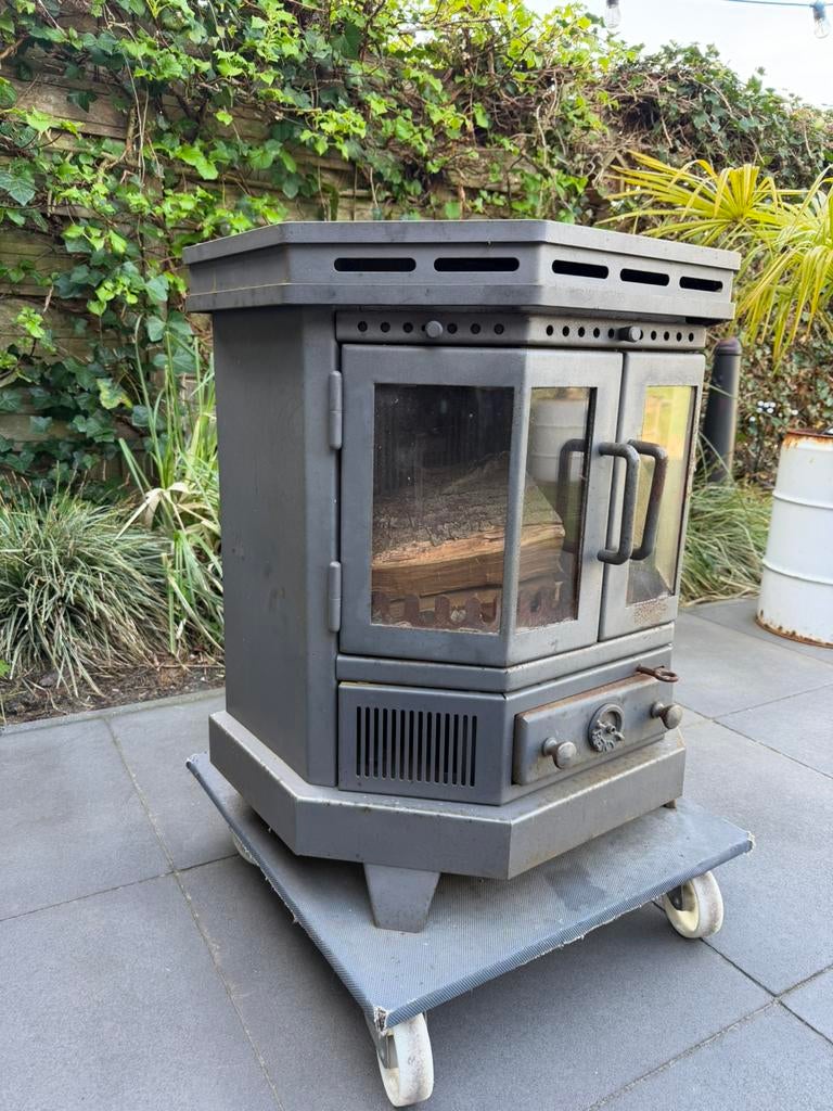 Reny Oslo Houtkachel / gietijzer, Huis en Inrichting, Ophalen, Houtkachel, Zo goed als nieuw, Vrijstaand