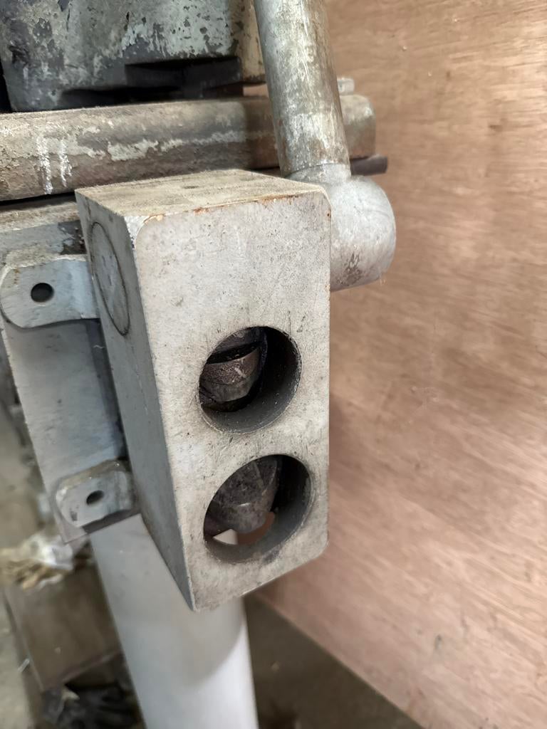 Buizen uithoek pers, Ophalen of Verzenden, Gebruikt