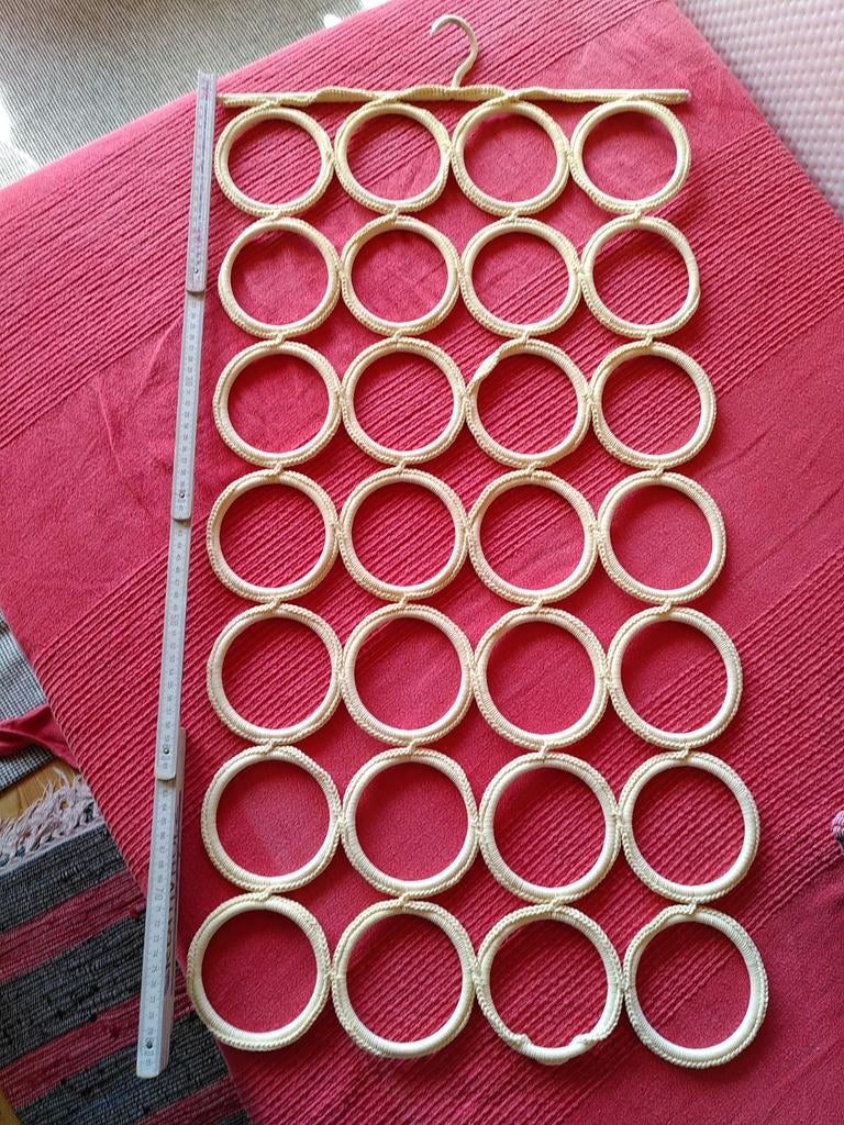 Sjaal organiser / kledinghanger voor sjaals, Kleding | Dames, Kledinghangers, Ophalen, Gebruikt, Overige materialen, Kinderen en Volwassenen