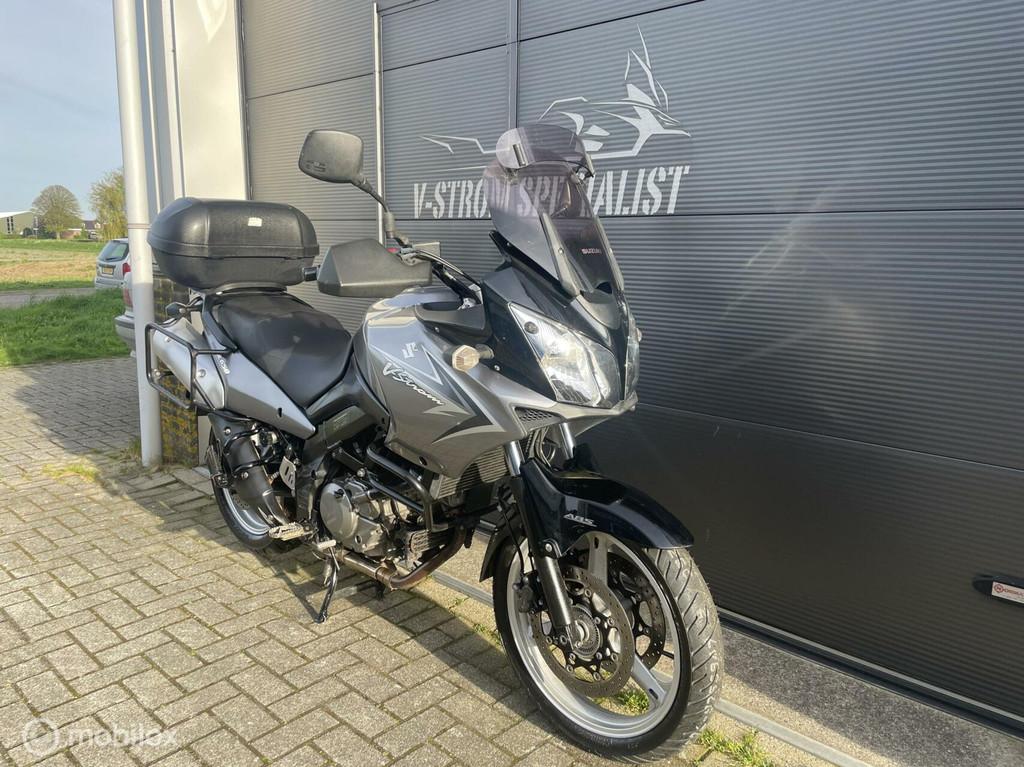 Suzuki V-Strom DL 650 ABS Tou bomvol opties !, Motoren, Motoren | Suzuki, Bedrijf, Meer dan 35 kW, Toermotor, ABS