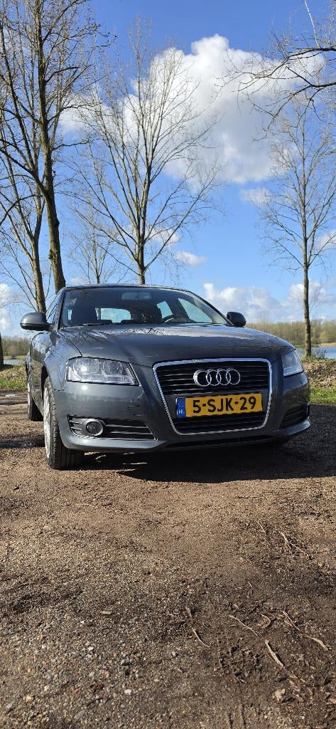 Audi A3 1.6 75KW Sportback 2009 Grijs, Auto's, Audi, Particulier, A3, ABS, Airconditioning, Bluetooth, Boordcomputer, Centrale vergrendeling