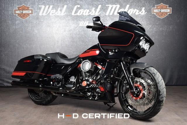 Harley-Davidson FLTRXSE CVO Road Glide Performance Bagger!