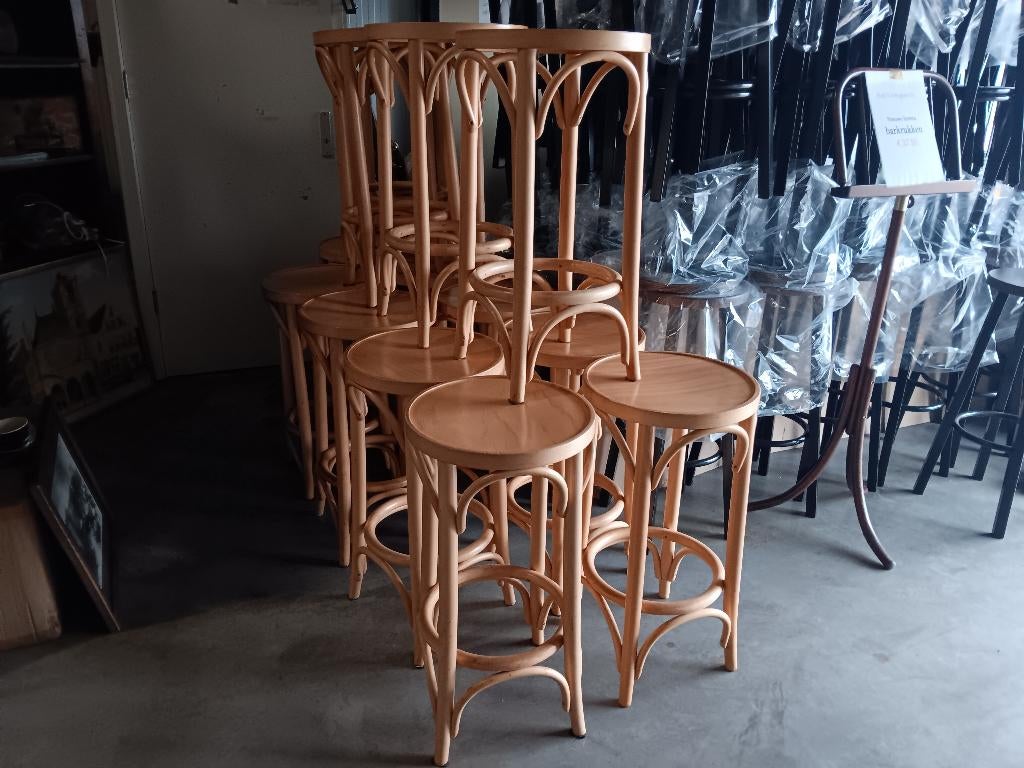 14 Thonet look barkrukken zithoogte 70 cm, Huis en Inrichting, Barkrukken, Ophalen, Met voetsteun, 60 tot 90 cm, Hout