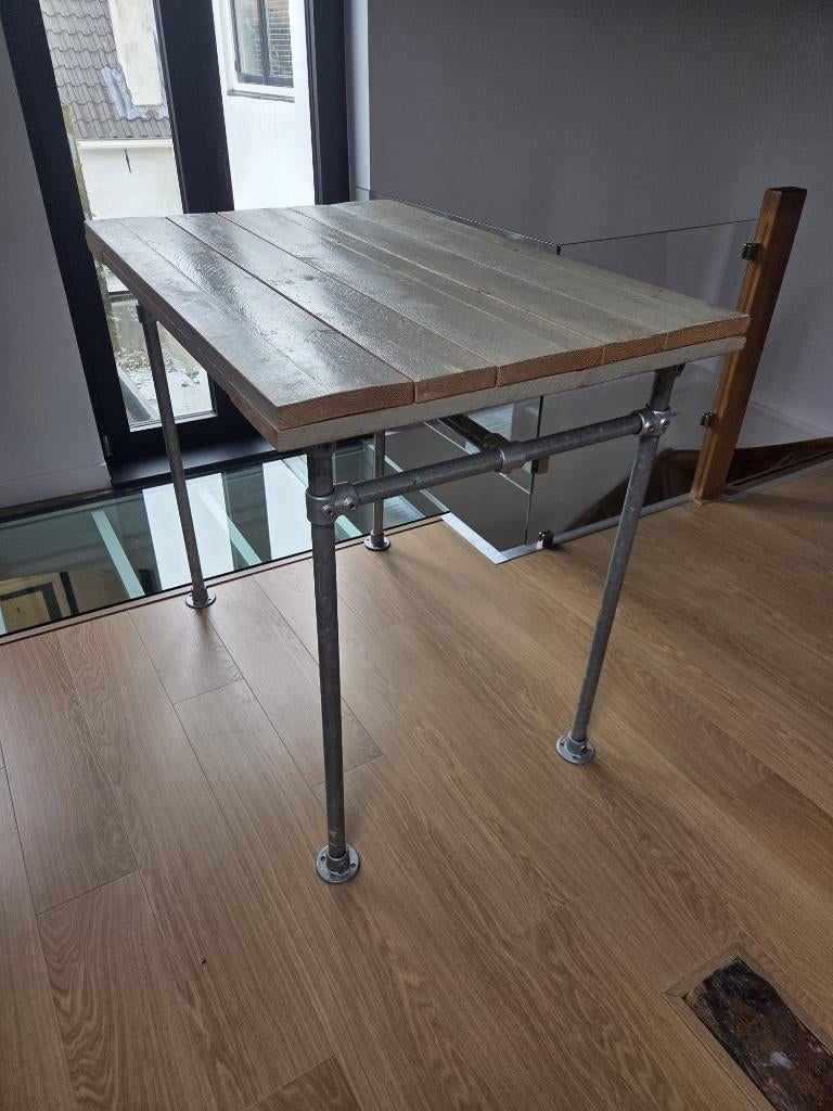 Industriële tafels en bankjes - steigerhout en stalen buizen, 100 tot 150 cm, Zo goed als nieuw, Rechthoekig, Overige houtsoorten