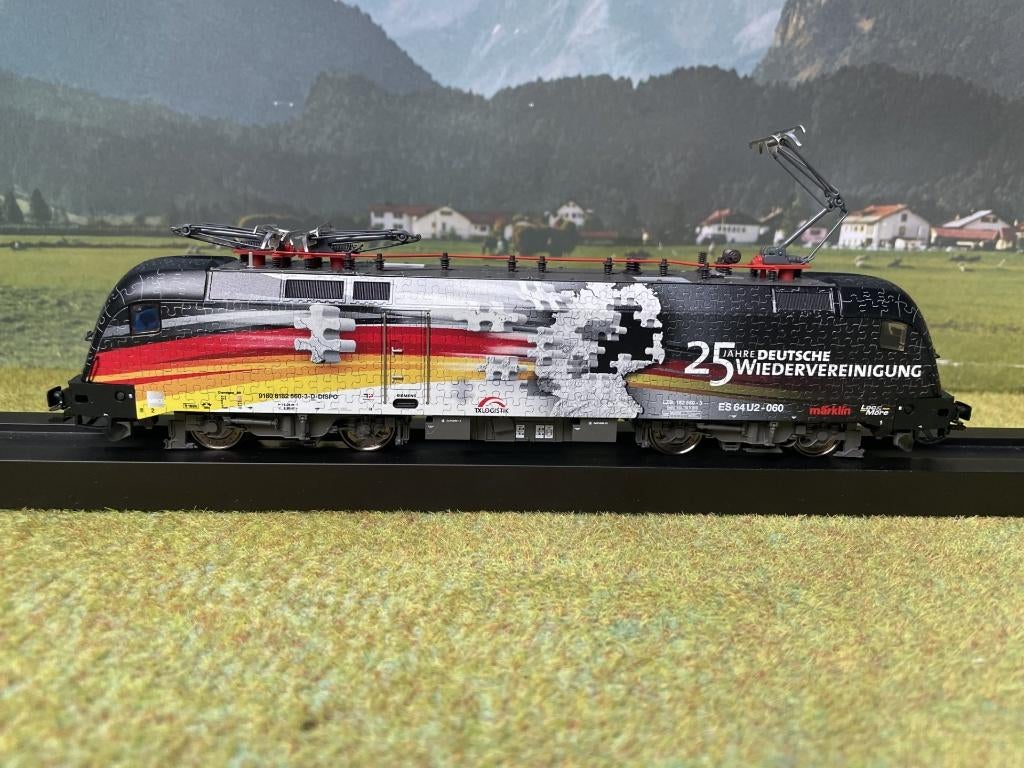 Märklin 39846 E-Lok BR 182 (DB AG, TXL), Wisselstroom, Locomotief, Ophalen of Verzenden, Zo goed als nieuw