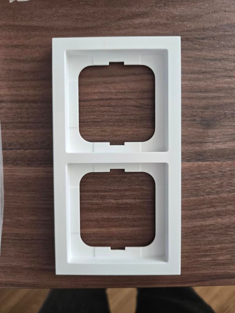 Dubbel afdekraam voor stopcontacten/schakelaars 8 stuks, Doe-het-zelf en Verbouw, Elektra en Kabels, Ophalen of Verzenden, Nieuw