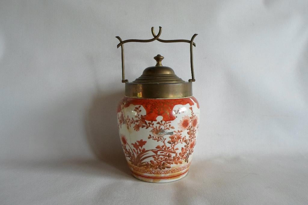 Japans Kutani Pot, Antiek en Kunst, Antiek | Porselein, Ophalen of Verzenden