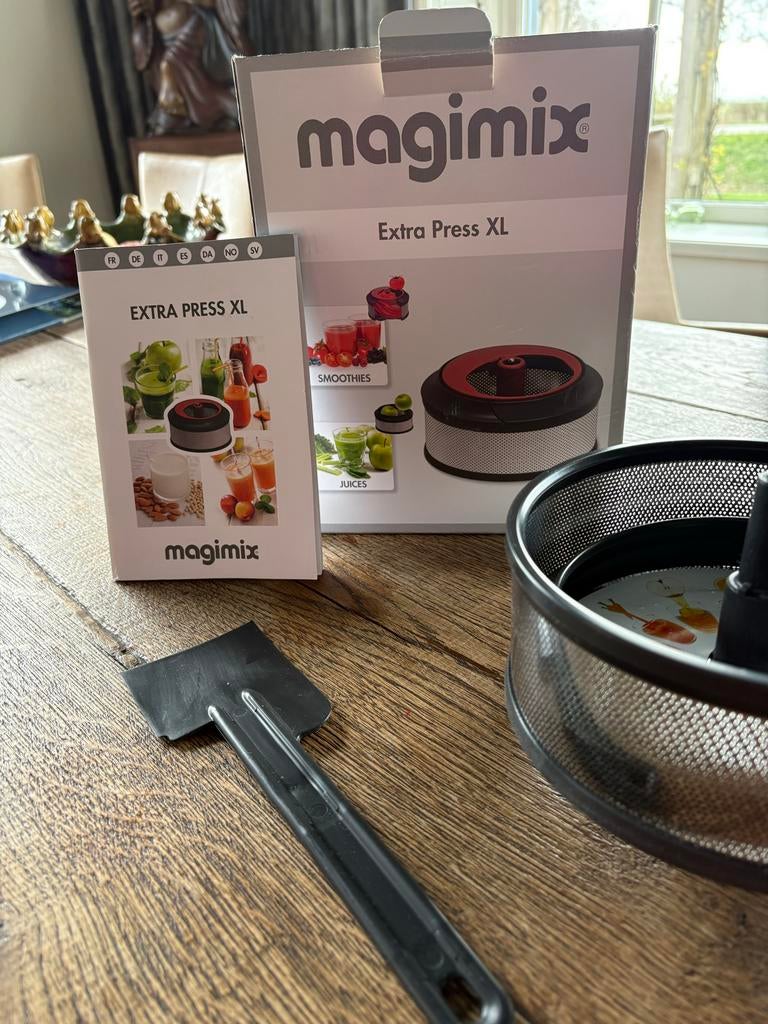 Magimix Extra Press XL slowjuicer - Zo goed als nieuw, Ophalen of Verzenden, Zo goed als nieuw, Elektrisch, Slowjuicer