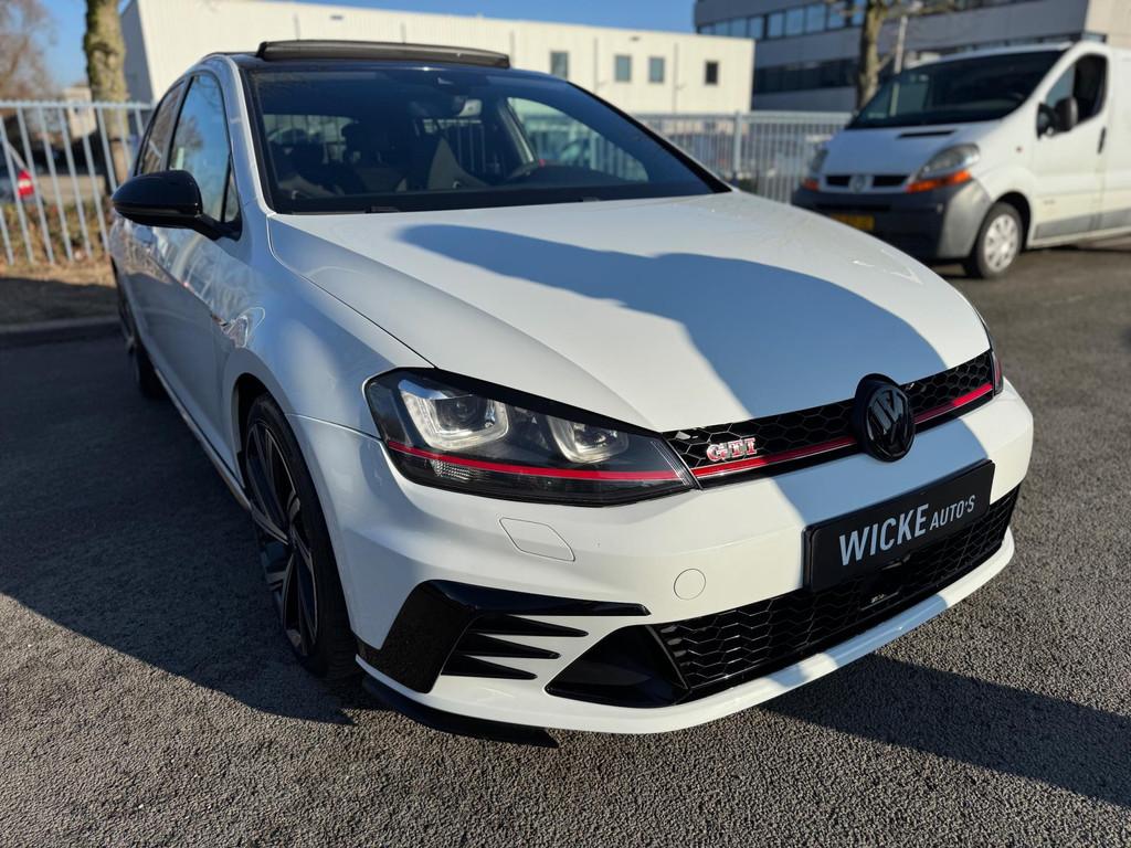 Volkswagen Golf 2.0 TSI GTI Clubsport DSG PANO RECARO KUIPST, Gebruikt, 4 cilinders, Wit, 14 km/l