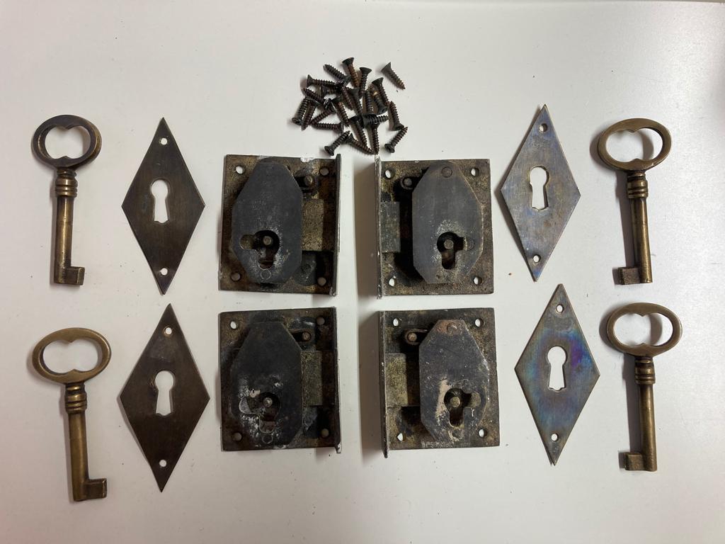 messing kastsloten / sleutels / knopje / stompscharnieren, Ophalen of Verzenden, Gebruikt