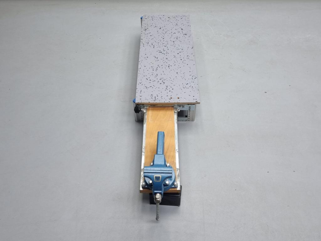 bankschroef systeem werkbank bus inrichting, Niet ingevuld, Niet ingevuld, Niet ingevuld