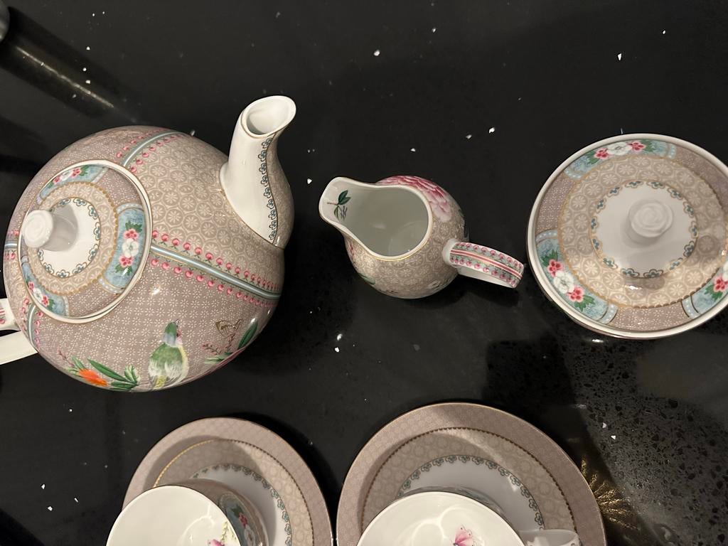 Pip studio theepot, melkkan, suikerpot en kop en schotels, Nieuw, Ophalen of Verzenden, Overige stijlen, Porselein