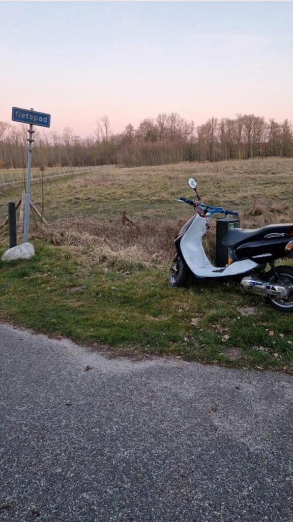 Scooter, loopt niet, Fietsen en Brommers, Snorfietsen en Snorscooters, Ophalen of Verzenden