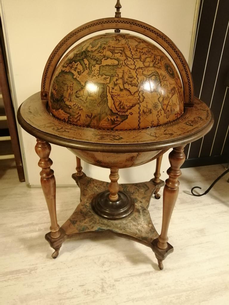 MEGA! GROTE ORIGINELE ITALIAANSE GLOBE BAR GLOBEBAR 100X70CM, Ophalen
